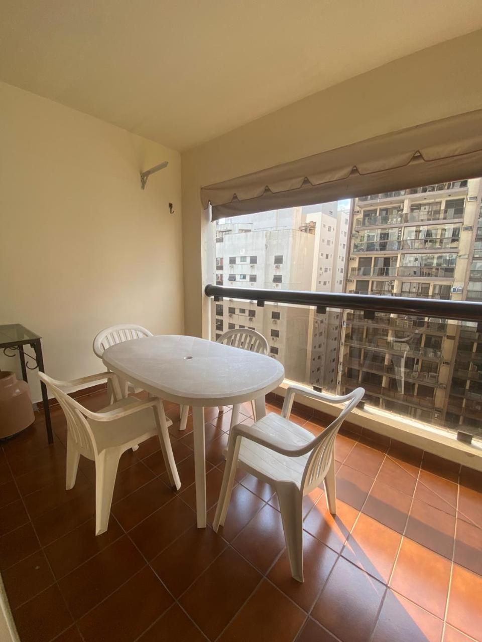 2 Dorm L Piscina L Sauna L Garagem L 200M Da Praia Das Pitangueiras Guarujá Extérieur photo